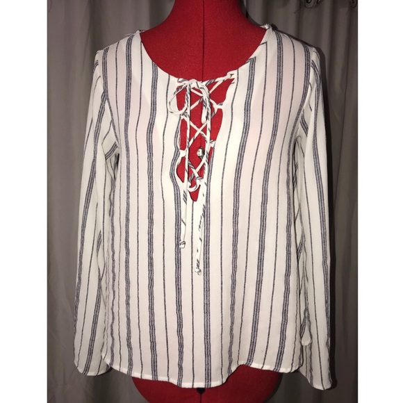 Vintage Havana Tops - Vintage Havana blouse